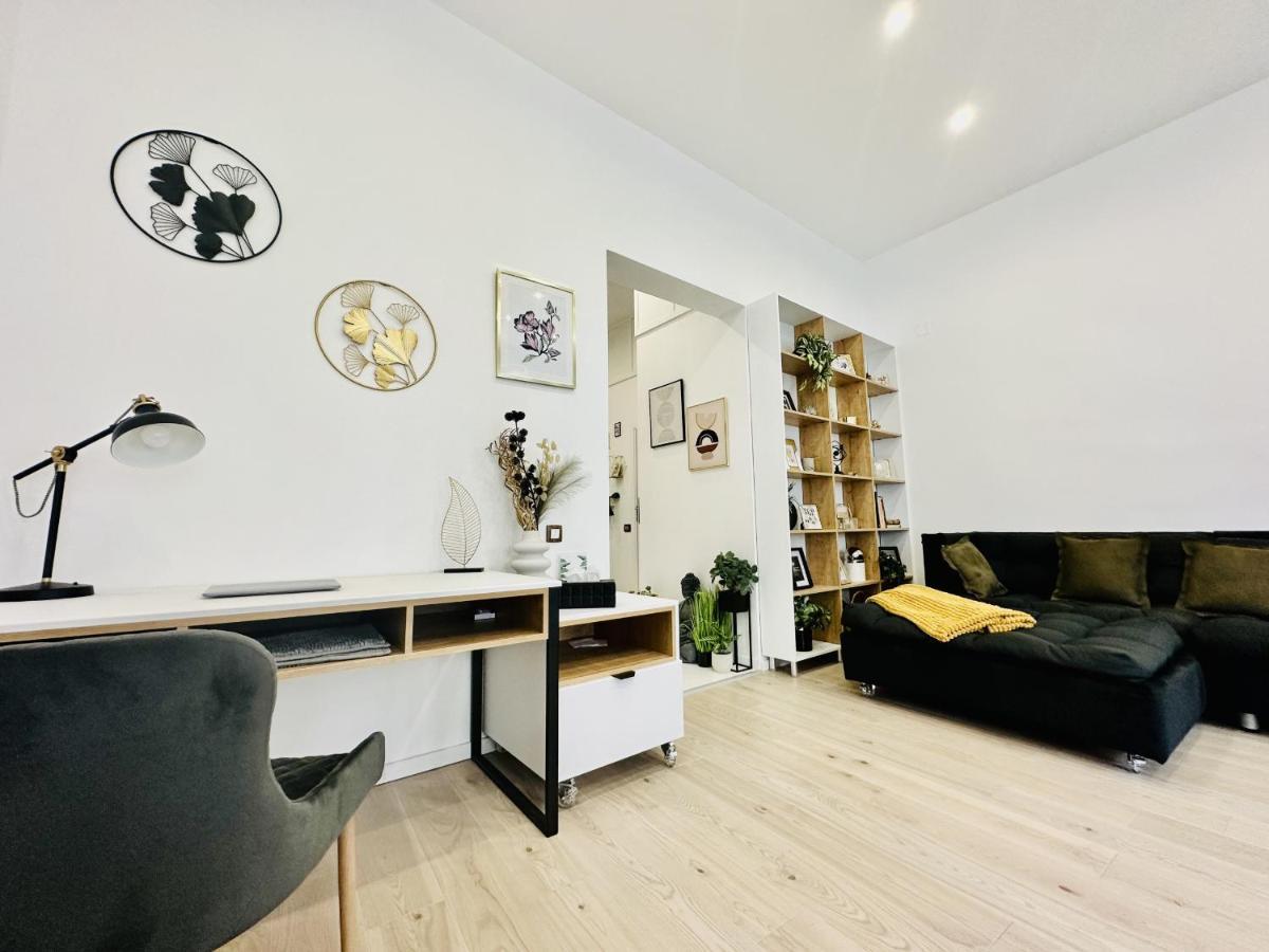 Clever Studio Near Central Shopping Center Kluż-Napoka Zewnętrze zdjęcie